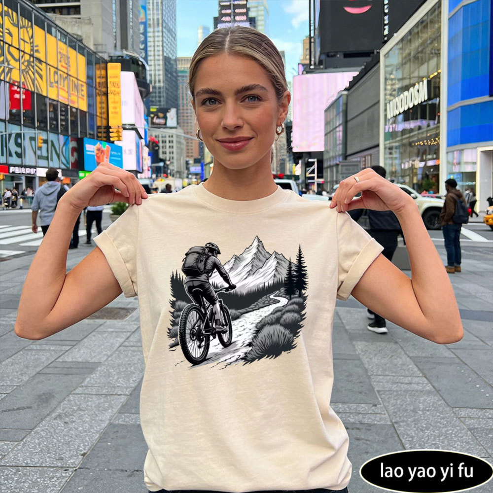 Camiseta negra para bicicleta  - Mountain Biking Cartoon reseña y precio