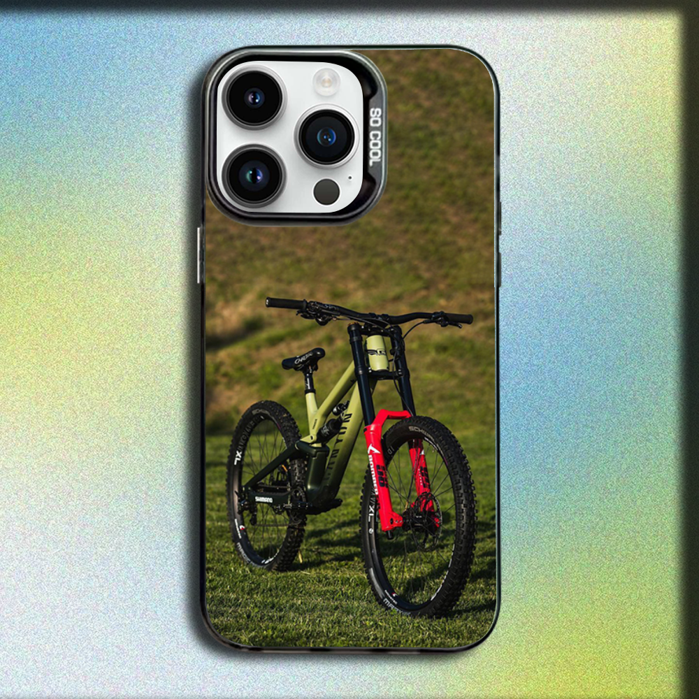 Funda de teléfono para bicicle - Mountain Biking Cartoon reseña y precio